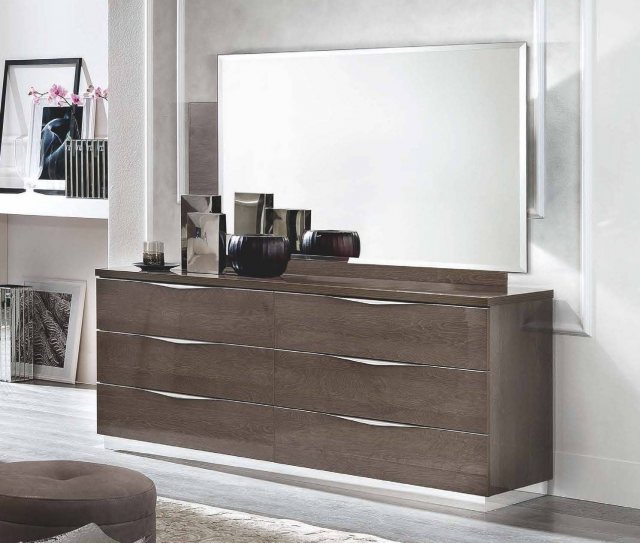 Platinum 6 Drawer Wide Chest by Camel Group