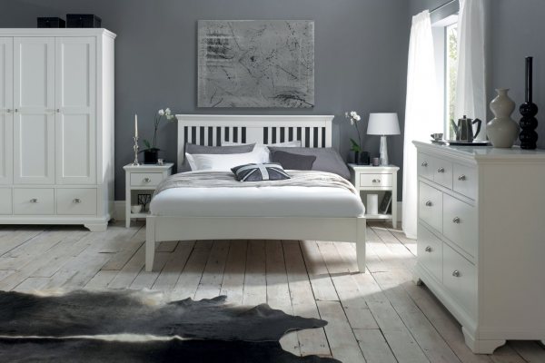 Hampstead White Bedroom by Bentley Designs