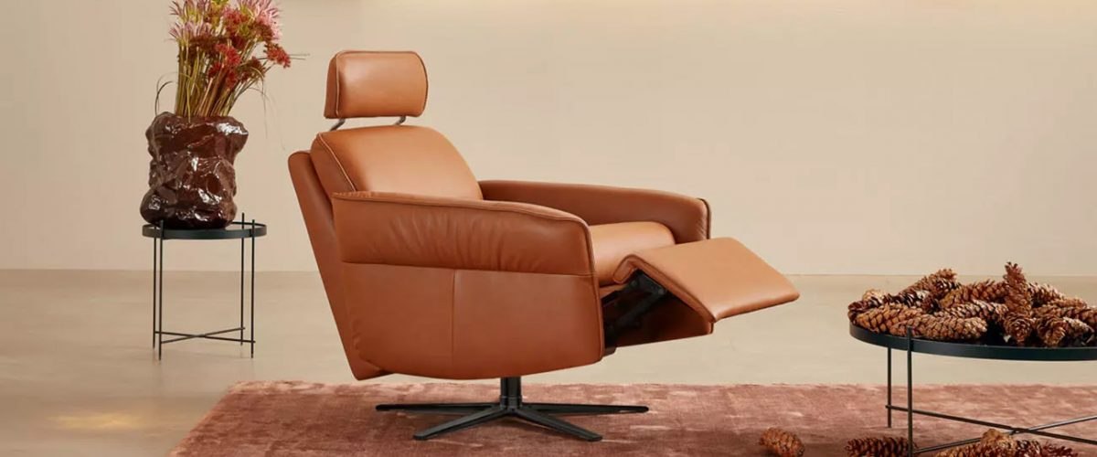 Aura 8916 Recliner Armchair by Himolla