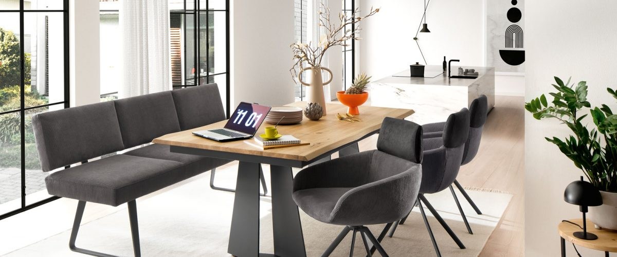 ET674 / ET673 'Chic' Dining Table by Venjakob