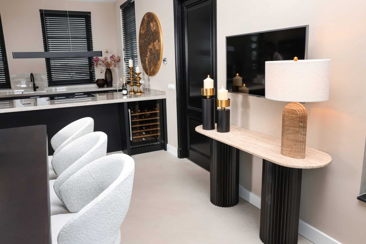 Console Hampton Dark Brown by Richmond Interiors Console Hampton Dark Brown by Richmond Interiors