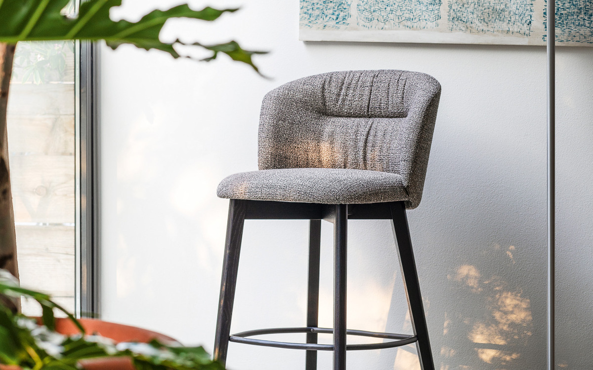 Sweel Dining Chair (CS2215) by Calligaris Sweel Dining Chair (CS2215) by Calligaris