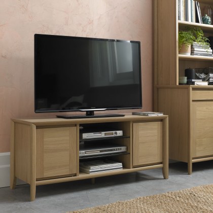 Bergen Oak Entertainment Unit by Bentley Designs