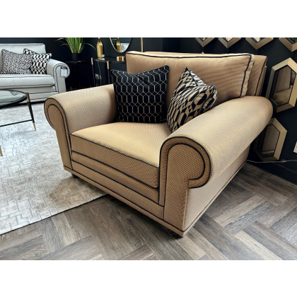Chicago Loveseat by Meridian Upholstery