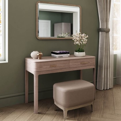 Zenia Mirror