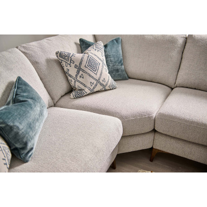 Hansson Corner Section by Ashwood
