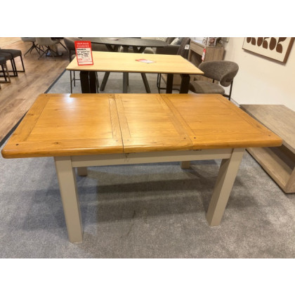 Farmhouse 120-160cm x 90cm Extending Dining Table (Showroom Clearance) Farmhouse 120-160cm x 90cm Extending Dining Table (Showroom Clearance)