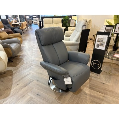 Sinatra 3 Motor Lift & Rise Armchair by Himolla (Showroom Clearance)