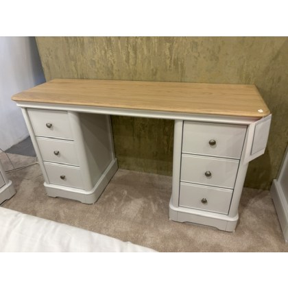 Chatsworth Dressing Table (Showroom Clearance)