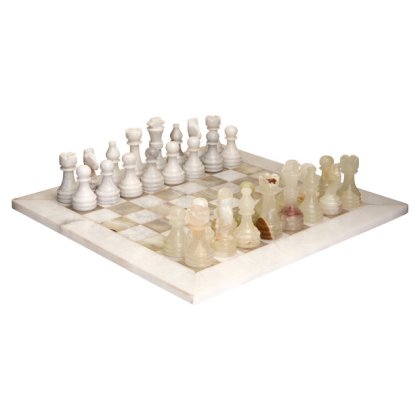 Flos Carved White Marble And Green Onyx Chess Set