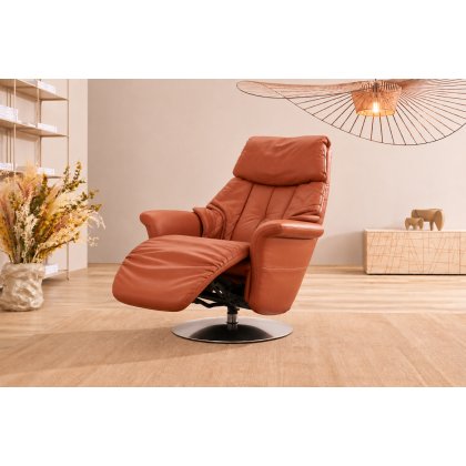Boyo 3 Motor Electric Swivel Recliner Chair by Himolla (8947)