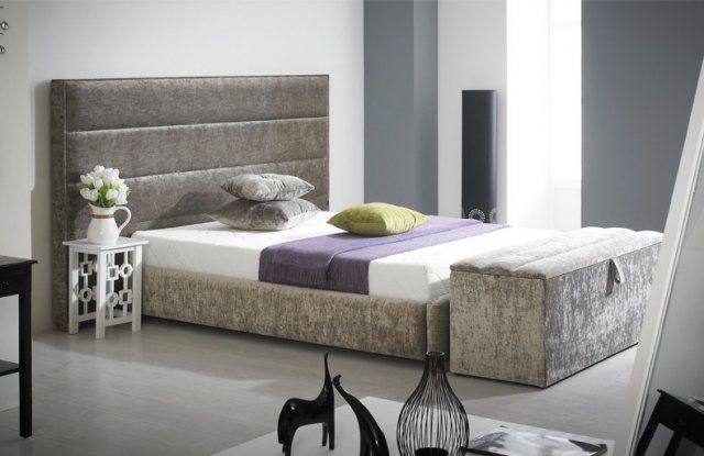 Vivo Bed by MA Living