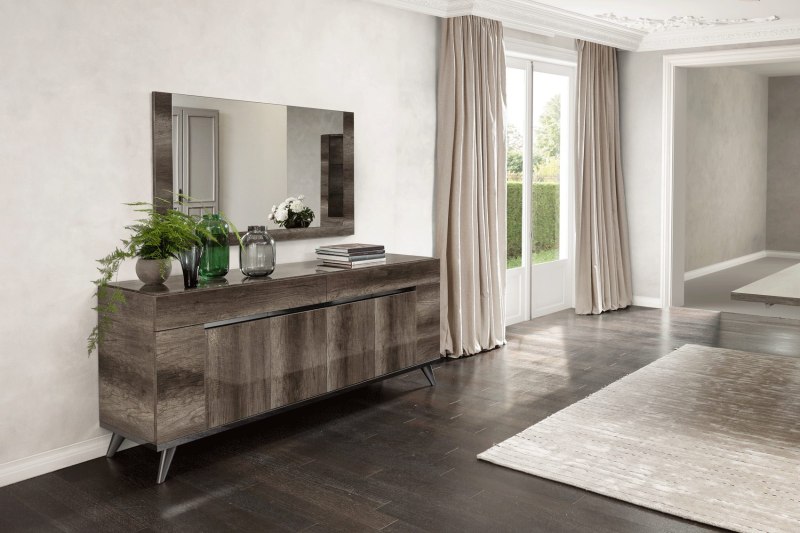 Medea 4 Door Sideboard by Status of Italy