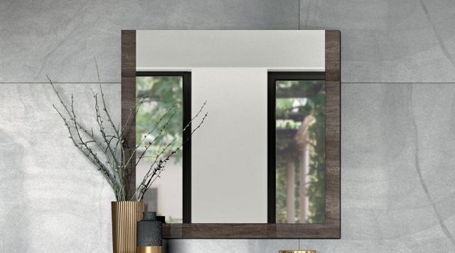 Leah Mirror by Status of Italy