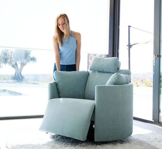 Moonrise Swivel & Recliner Chair by Fama
