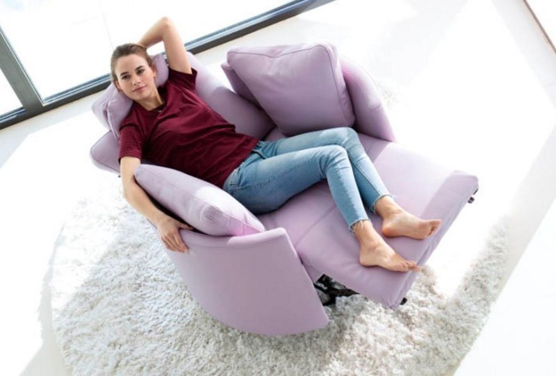 Buy the Moonrise Chair by Fama Belgica Furniture