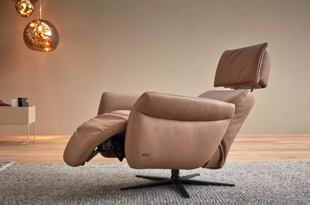 Cleo Manual Recliner Chair (8980) by Himolla