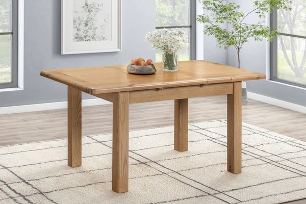 Queensbury Oak Butterfly 120-160cm Extending Dining Table Queensbury Oak Butterfly 120-160cm Extending Dining Table