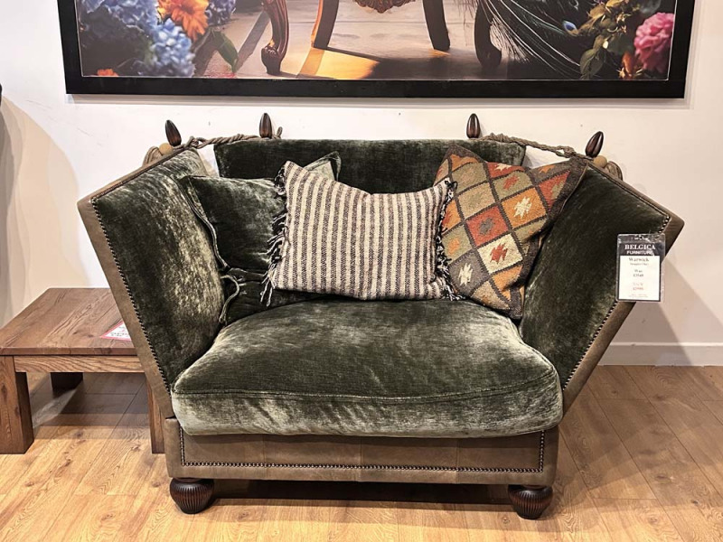 Warwick Snuggler Chair by Tetrad (Showroom Clearance) Warwick Snuggler Chair by Tetrad (Showroom Clearance)