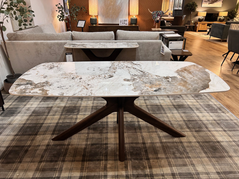 Ariya 180 x 90cm Dining Table (Showroom Clearance) Ariya 180 x 90cm Dining Table (Showroom Clearance)