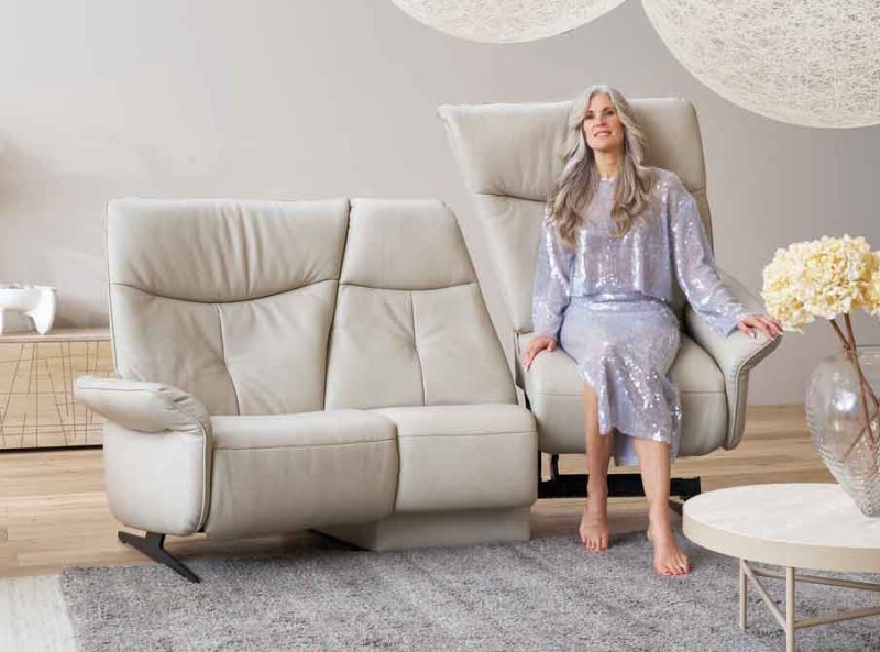 Loona Trapezoidal Electric Recliner Sofa with Lift & Rise in Right Seat (4484-78QR) by Himolla Loona Trapezoidal Electric Recliner Sofa with Lift & Rise in Right Seat (4484-78QR) by Himolla