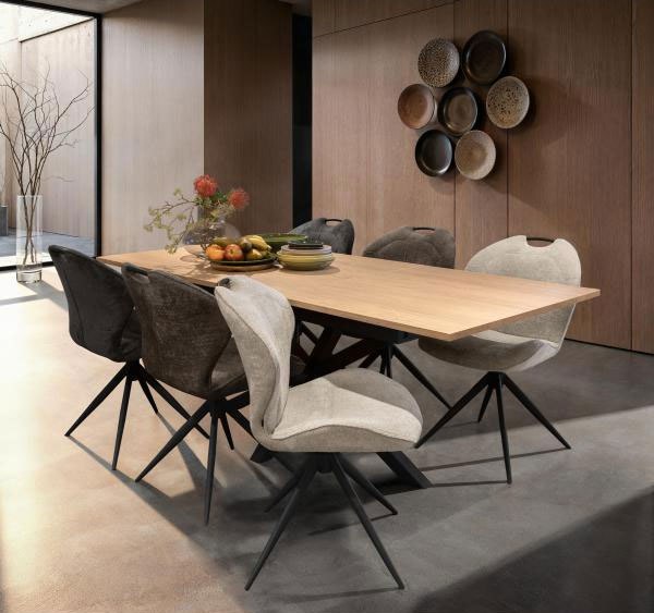 Chesterfield 180-230 x 90cm Extending Dining Table (Straight Version) by MaxFurn Chesterfield 180-230 x 90cm Extending Dining Table (Straight Version) by MaxFurn