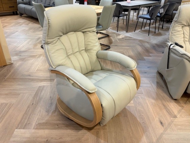 Mosel Midi Manual Recliner (Showroom Clearance) Mosel Midi Manual Recliner (Showroom Clearance)