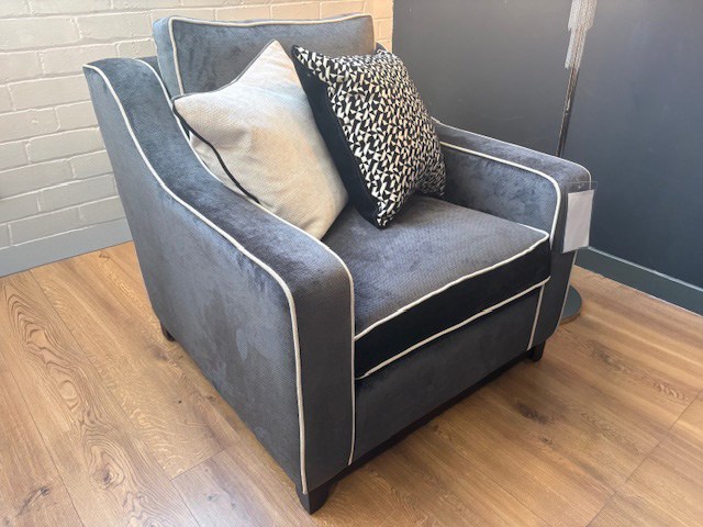 Georgia Armchair (Showroom Clearance) Georgia Armchair (Showroom Clearance)