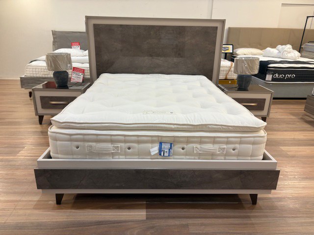 Ambra Kingsize Bedframe, 2 Bedsides & Tall Chest Set (Showroom Clearance) Ambra Kingsize Bedframe, 2 Bedsides & Tall Chest Set (Showroom Clearance)
