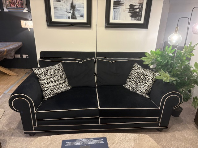 Chicago 3 Seater Sofa by Meridian Upholstery (Showroom Clearance) Chicago 3 Seater Sofa by Meridian Upholstery (Showroom Clearance)