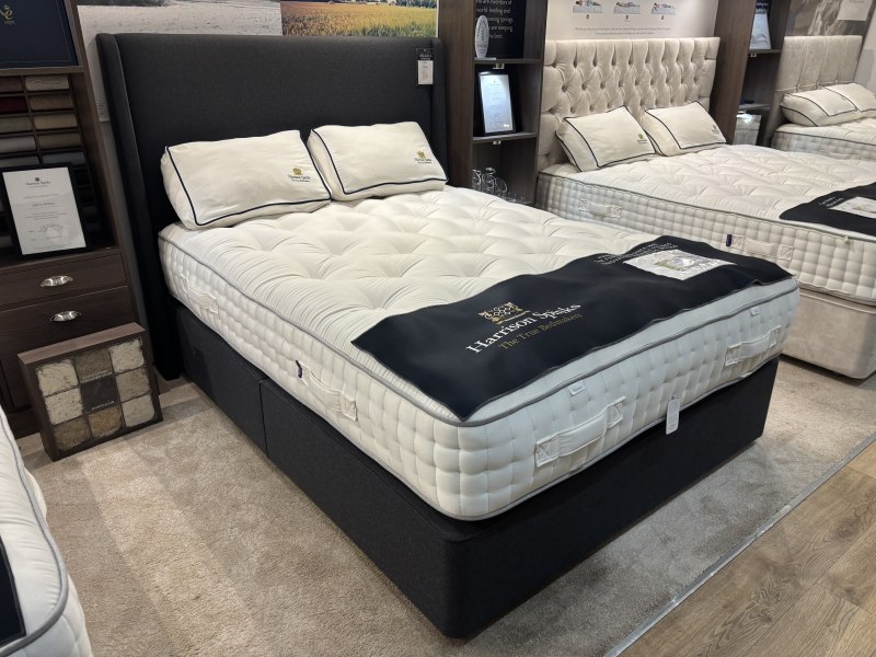 Harrison Spinks Emerald Kingsize Mattress, Divan & Winged Headboard Set (Showroom Clearance) Harrison Spinks Emerald Kingsize Mattress, Divan & Winged Headboard Set (Showroom Clearance)