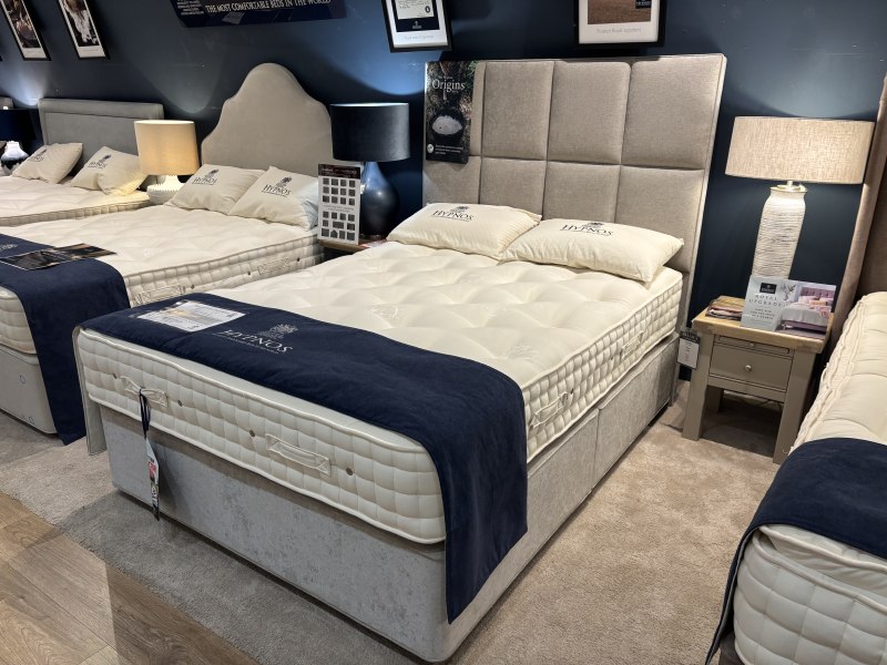 Hypnos Natural Wool Excellence Kingsize Divan & Headboard Set (Showroom Clearance) Hypnos Natural Wool Excellence Kingsize Divan & Headboard Set (Showroom Clearance)