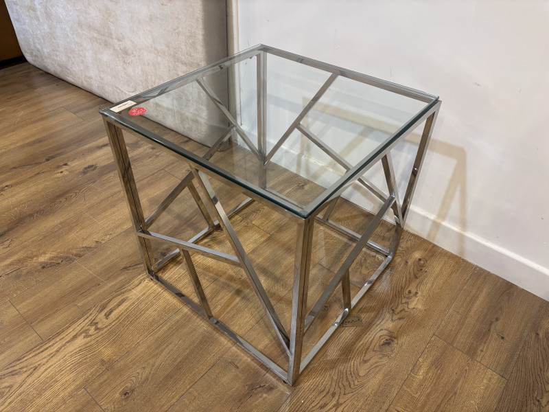 Azaria Lamp Table (Showroom Clearance) Azaria Lamp Table (Showroom Clearance)