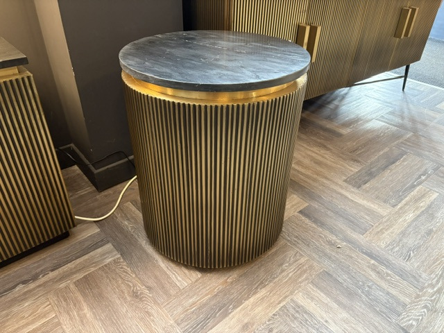 Ironville End Table by Richmond Interiors (Showroom Clearance) Ironville End Table by Richmond Interiors (Showroom Clearance)