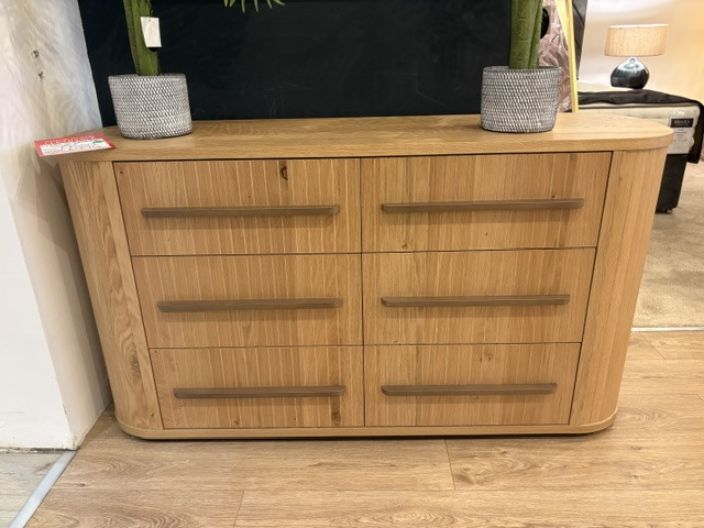 Luna 6 Drawer Chest by Bentley Designs (Showroom Clearance) Luna 6 Drawer Chest by Bentley Designs (Showroom Clearance)