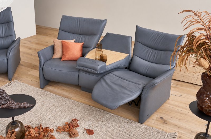 Azure Trapezoidal Manual Recliner Sofa (4690-70N) by Himolla Azure Trapezoidal Manual Recliner Sofa (4690-70N) by Himolla